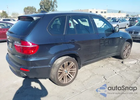 2011 BMW X5 xDrive50I z USA, uszkodzony, nr VIN 5UXZV8C59BL419415